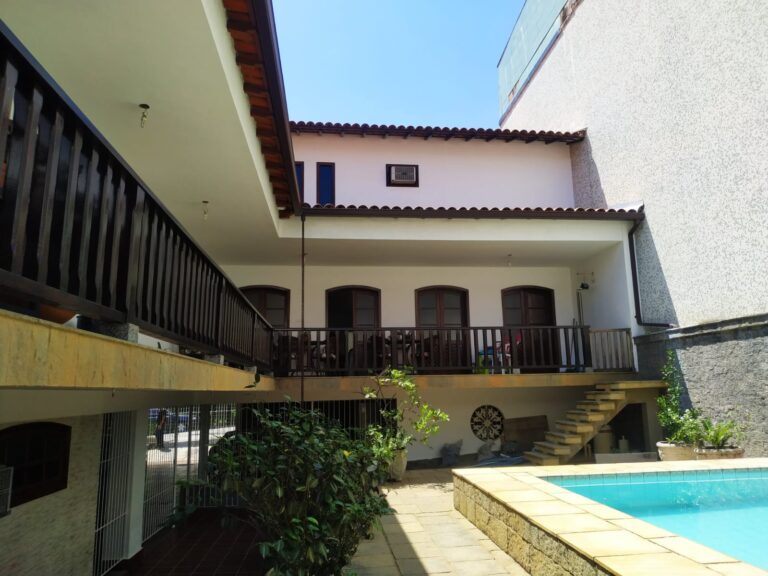 Casa 3 suítes  3 Closet’s Piscina – J Guanabara – Ilha do Governador